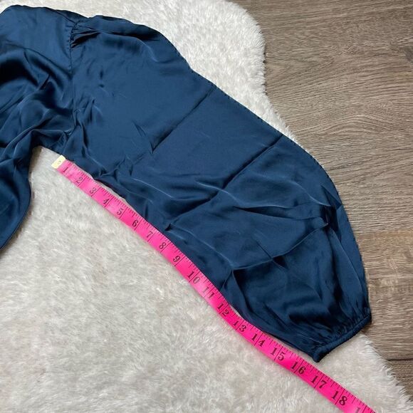 Suzy Shier Satin Top Blouse Long Balloon Sleeve Blue Womens Size Large NEW w Tag - Picture 12 of 12